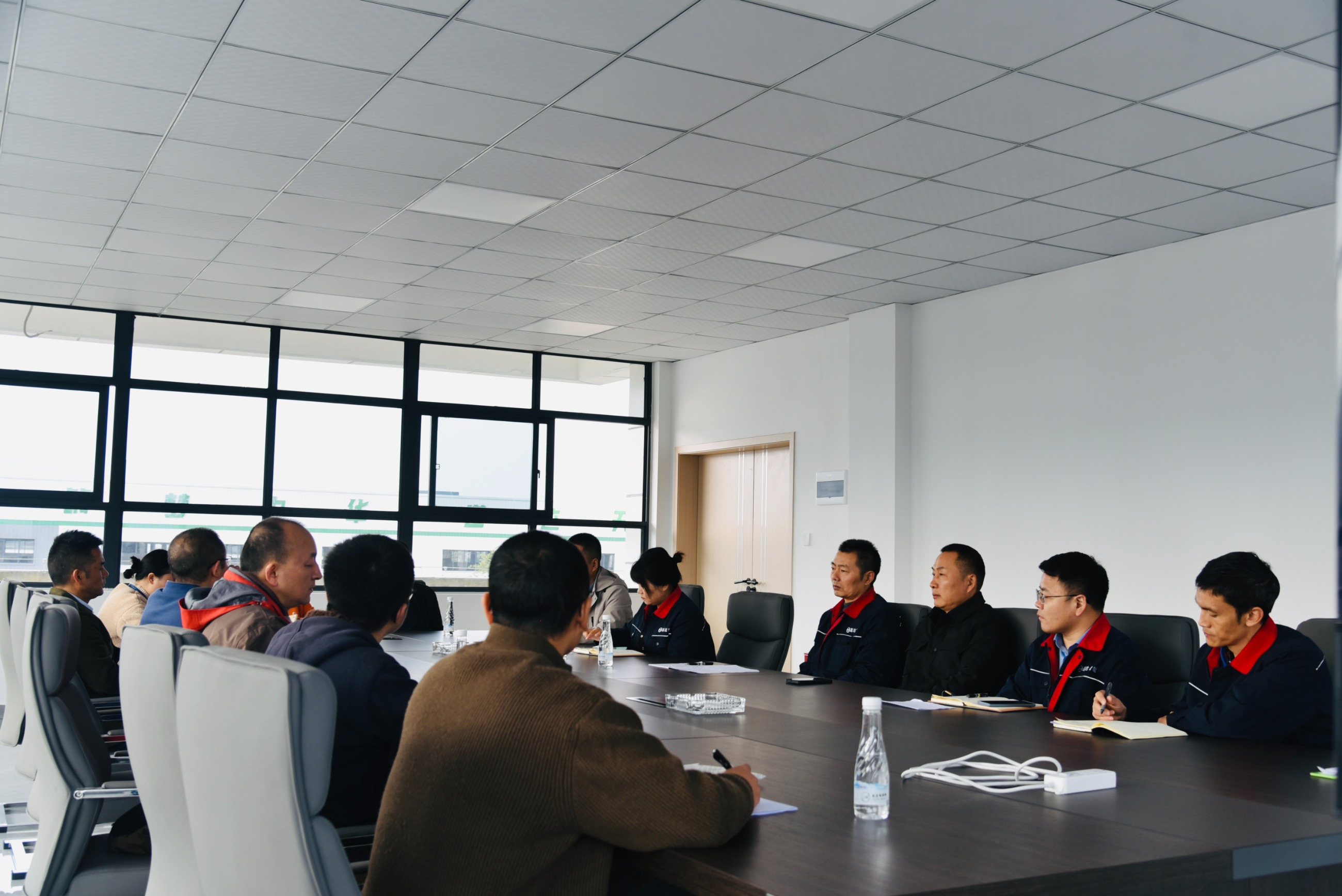 洪雅县市场监管局相关领导赴四川道达智能车辆制造有限公司进行工作指导和调研